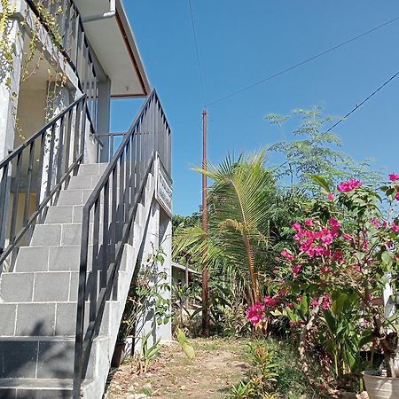 Yusilver Guest House لابوان باجو المظهر الخارجي الصورة