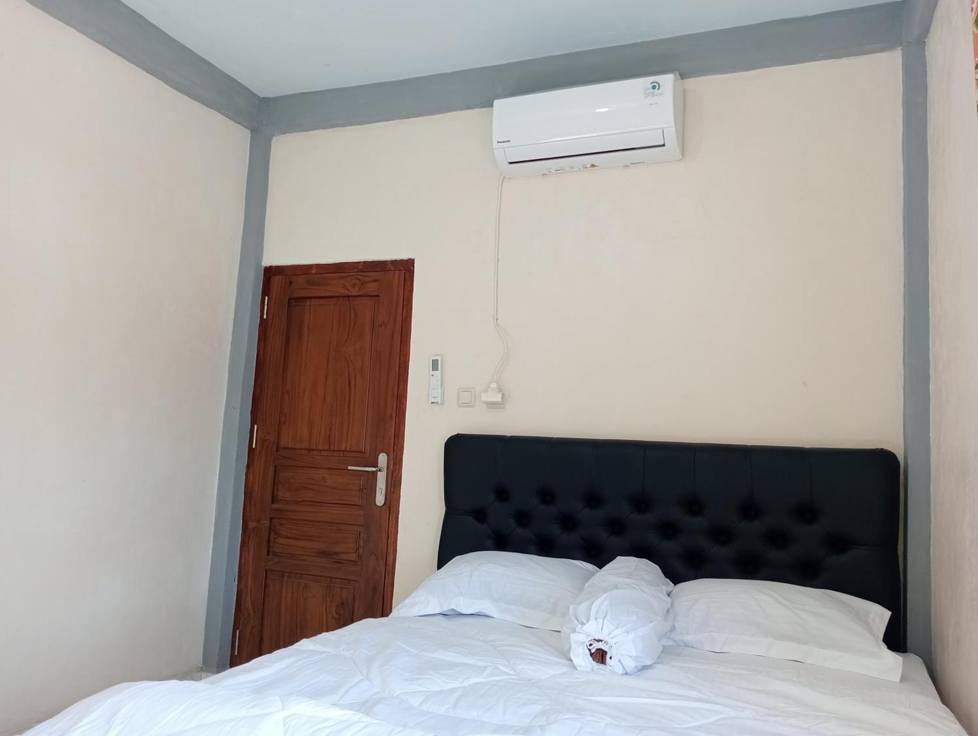 Yusilver Guest House لابوان باجو المظهر الخارجي الصورة