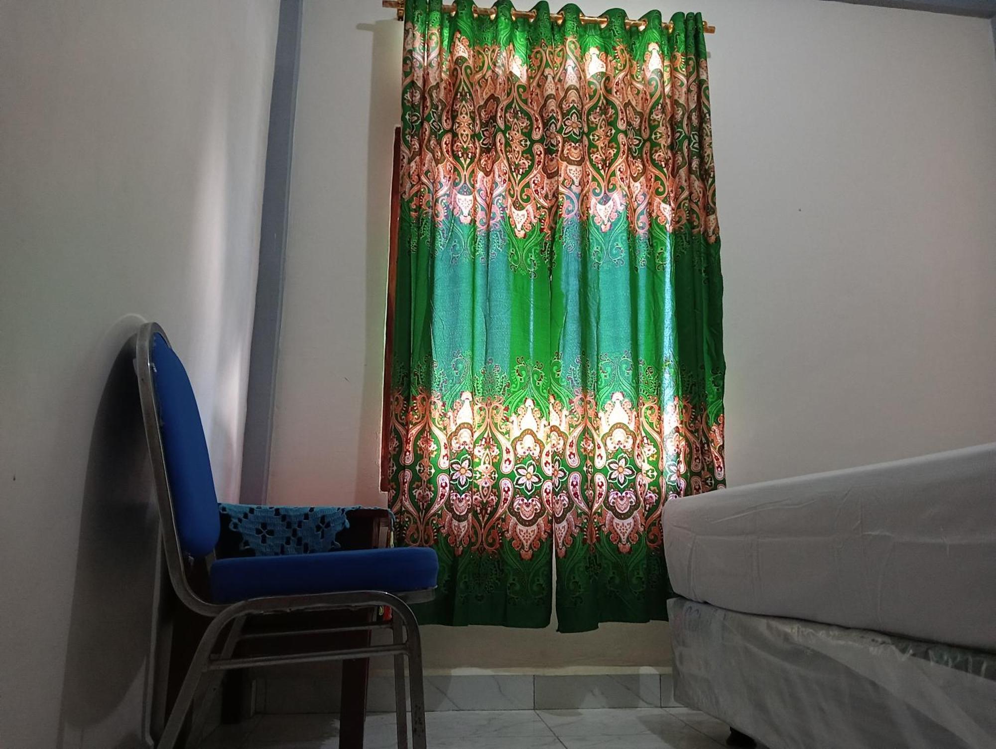 Yusilver Guest House لابوان باجو المظهر الخارجي الصورة