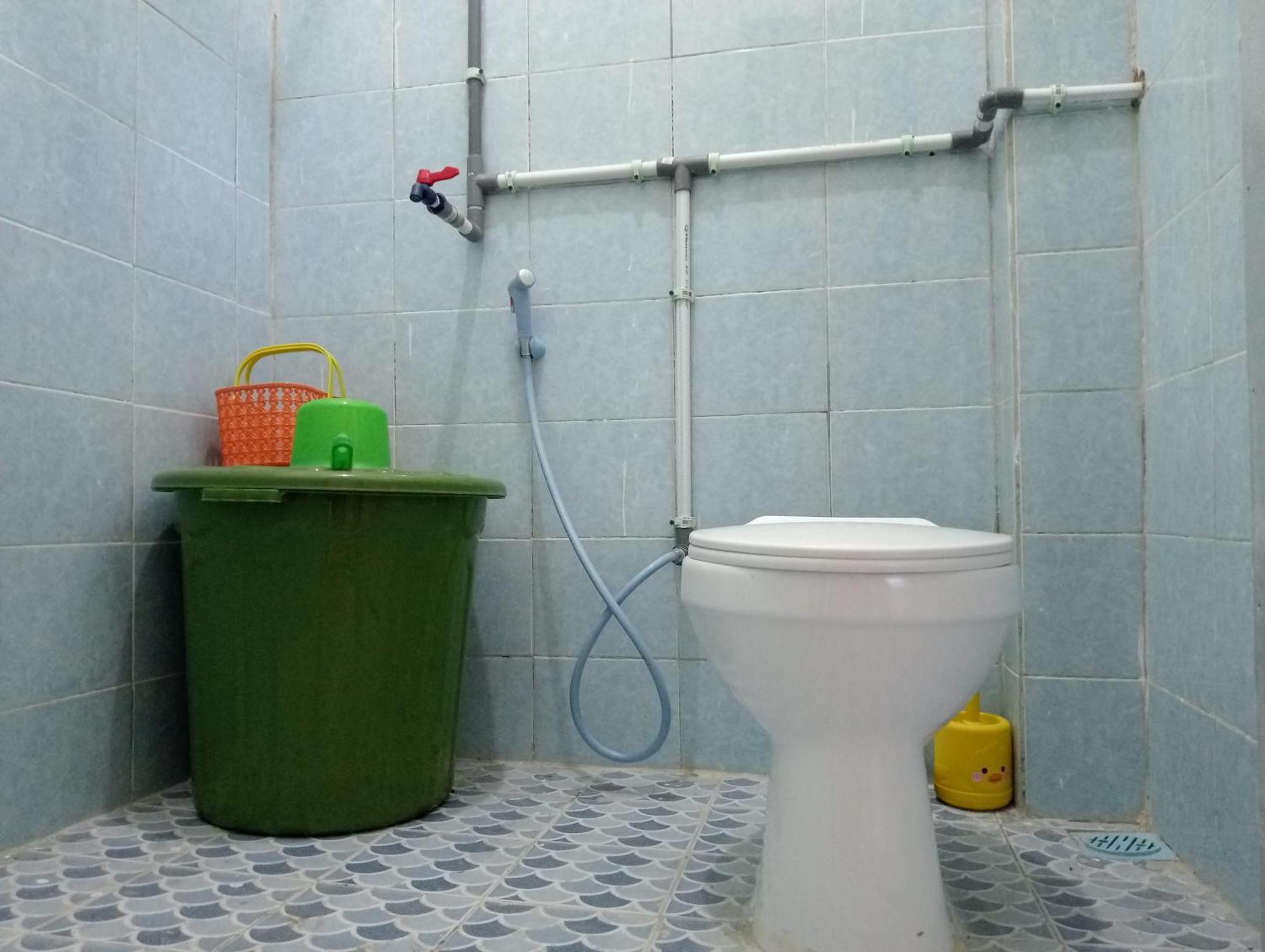 Yusilver Guest House لابوان باجو المظهر الخارجي الصورة
